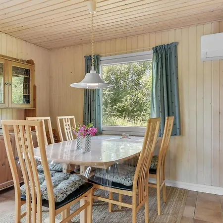 Two-bedroom Haderslev With A Fireplace 05 度假居 哈泽斯莱乌