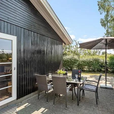 Two-bedroom Haderslev With A Fireplace 05 哈泽斯莱乌