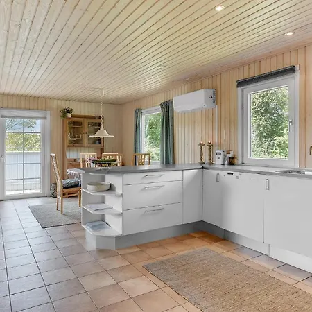 Two-bedroom Haderslev With A Fireplace 05 度假居
